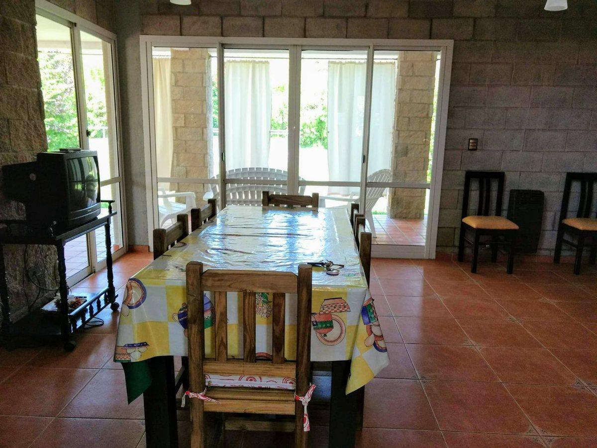 Foto de CASA DOS DORMITORIOS VENTA VALLE GRANDE PARQUIZADO, imagen 4