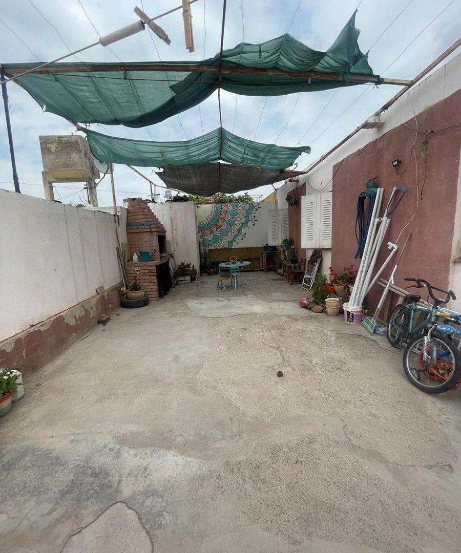 Foto de VENTA CASA 4 DORMITORIOS BARRIO MUNICIPAL, imagen 4