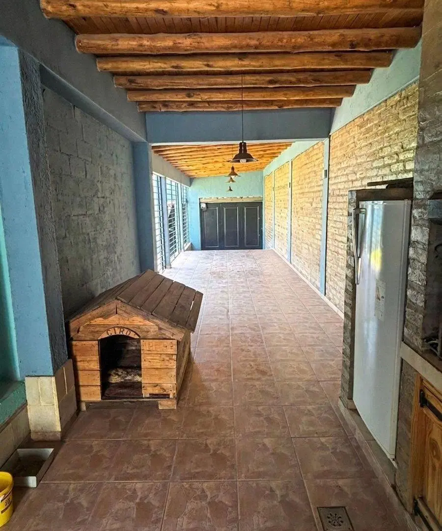 Casa de 4 habitaciones en Venta en Guaymallén 5