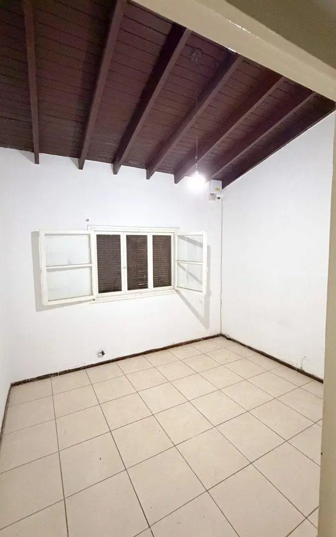 VENTA CASA 3 HABITACIONES B° BANCARIO GODOY CRUZ 8
