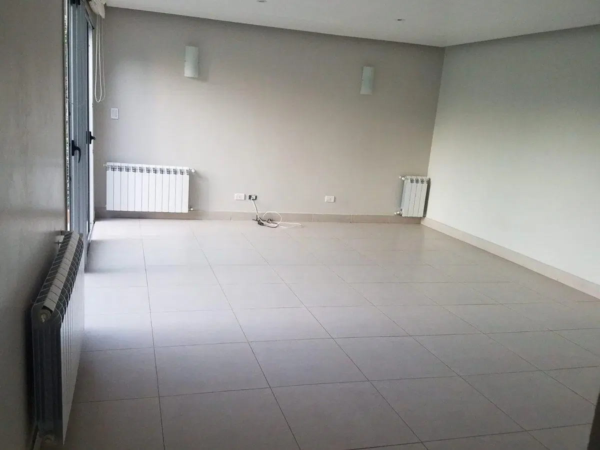 ALQUILER CASA B PRIVADO TERRUÑOS ARAOZ ll LUJAN 5