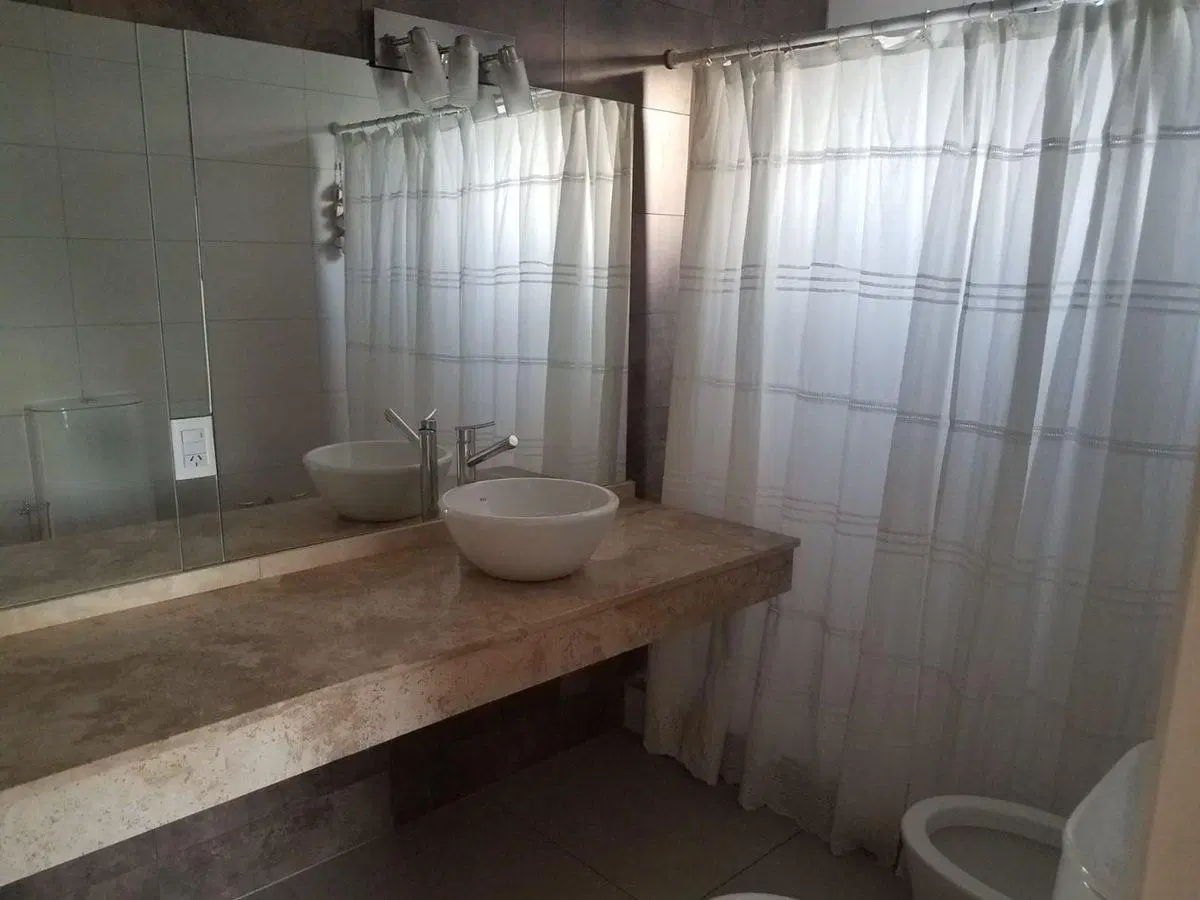 ALQUILER CASA B PRIVADO TERRUÑOS ARAOZ ll LUJAN 8