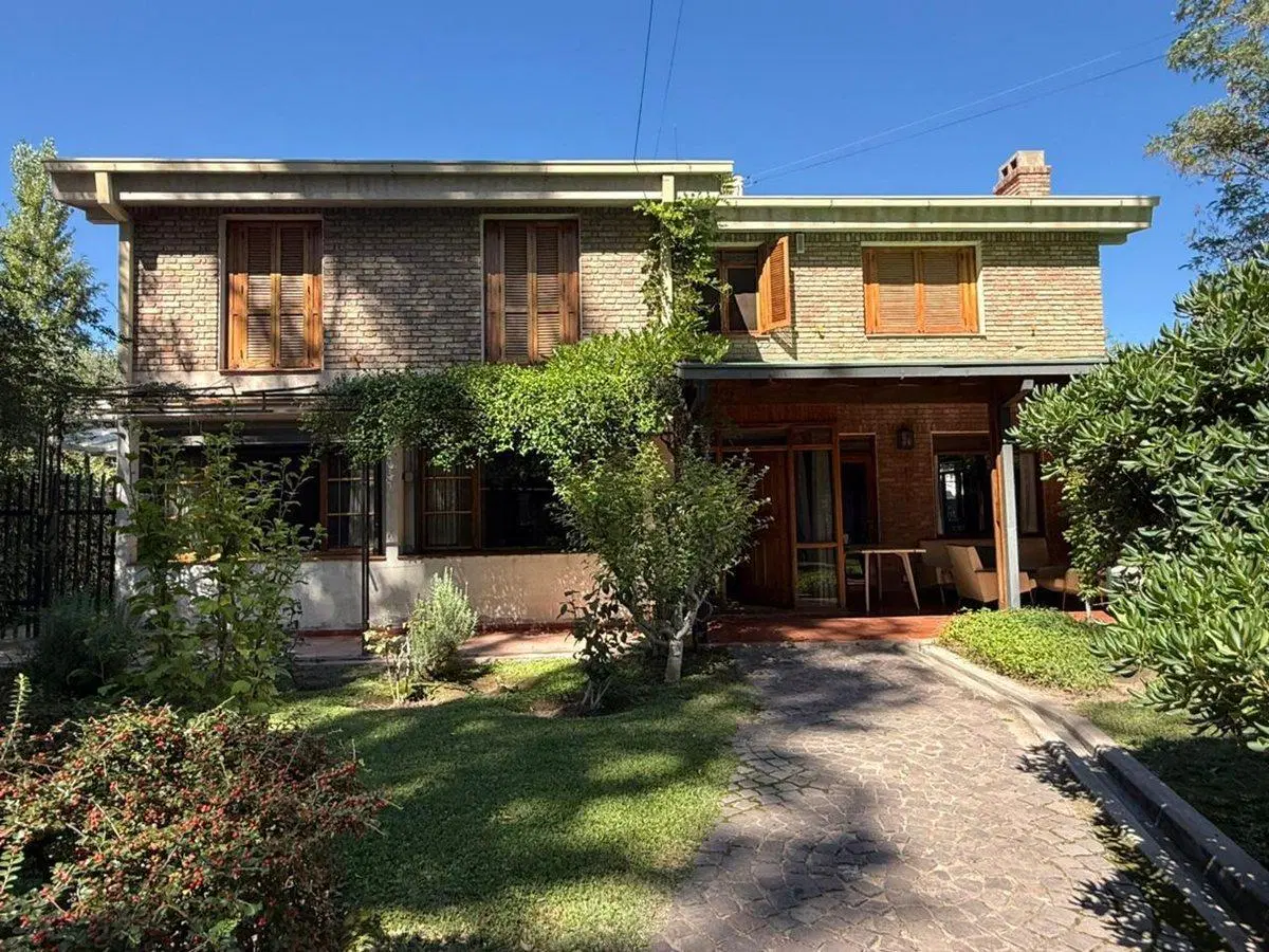 SE ALQUILA CASA 2