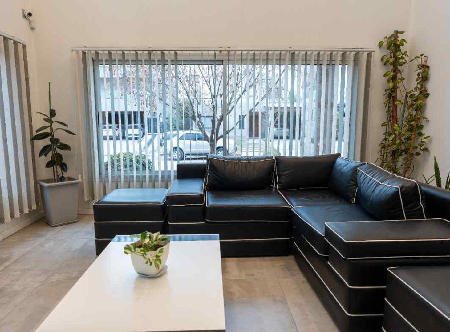 EXCLUSIVA CASA EN B° PRIVADO ZONA CLUB DE CAMPO