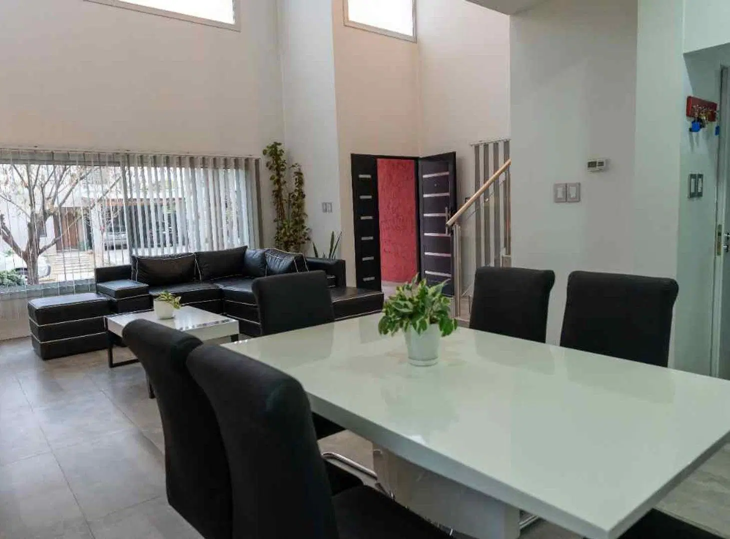 EXCLUSIVA CASA EN B° PRIVADO ZONA CLUB DE CAMPO 5