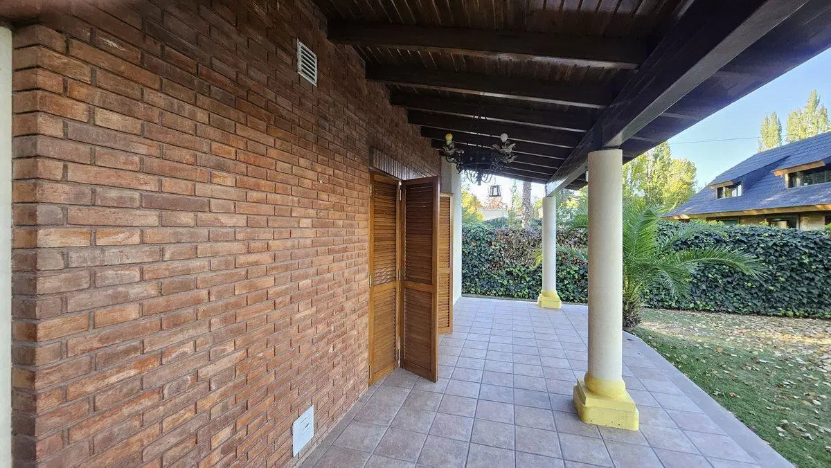 VENTA CASA TRES HABITACIONES  LA CAPILLA VISTALBA 8