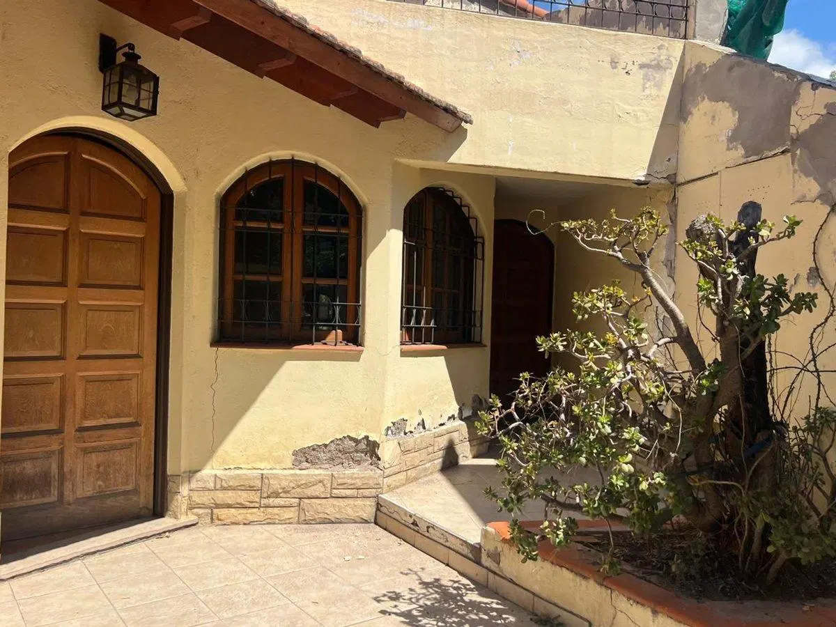 Venta casa  3 dormitorios 5ta seccion 5