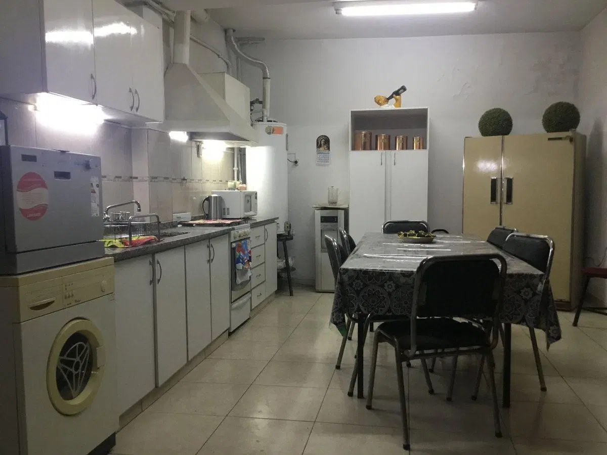 VENTA CASA ESQUINA 2 PLANTAS Y 4DORMITORIOS 2
