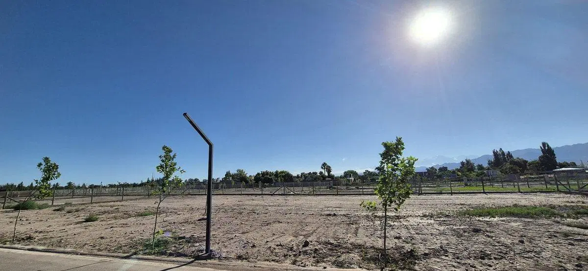 venta lote barrio quattro 629mts chacras de coria 4