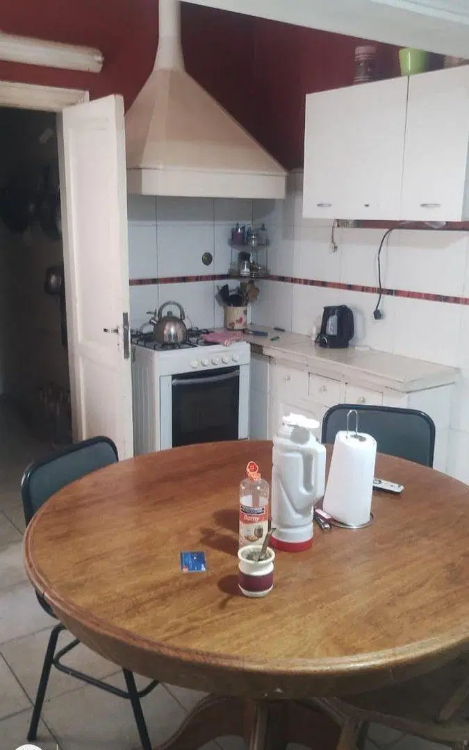 Casa esquina 3 Dormitorios cochera Dorrego Gllen 4