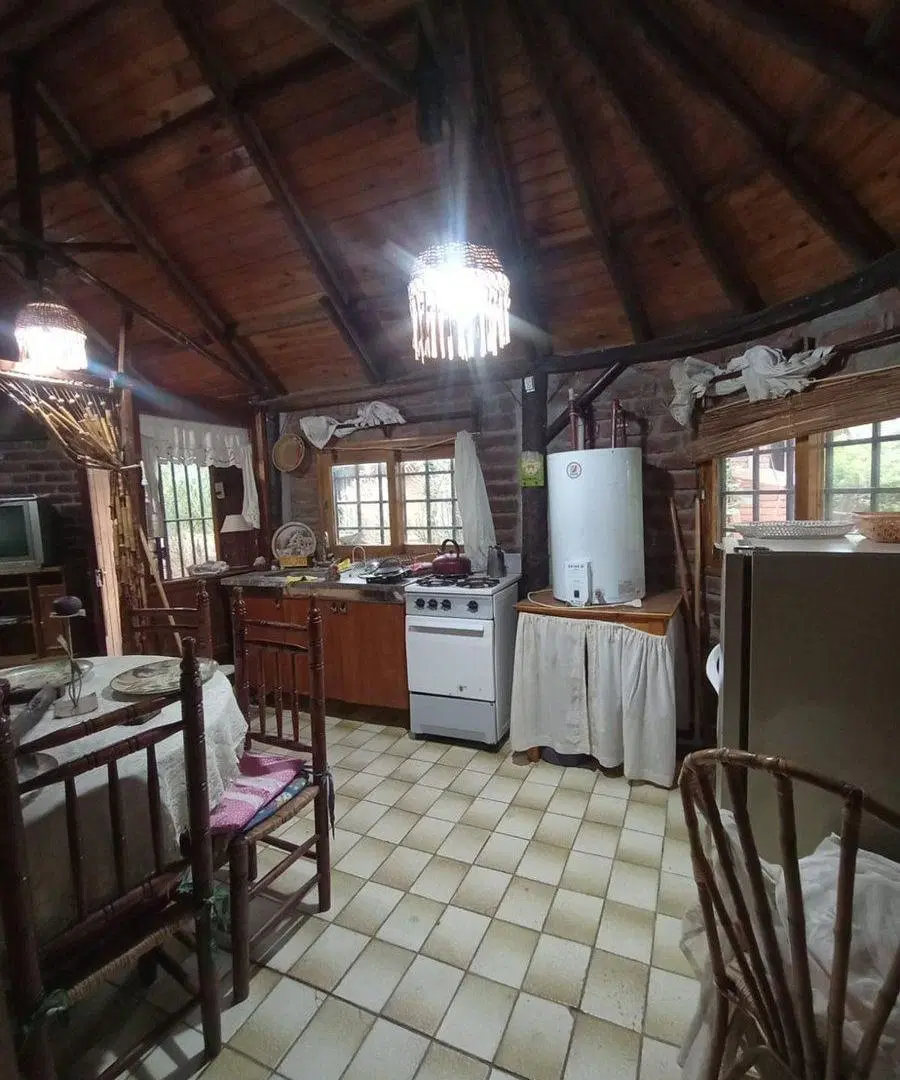Venta casa + cabaña en gran terreno en Potrerillos 5