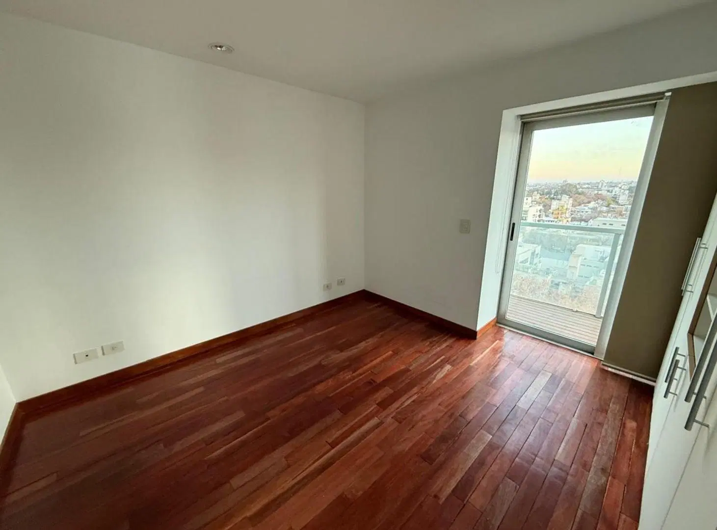 DEPARTAMENTO EN VENTA 4