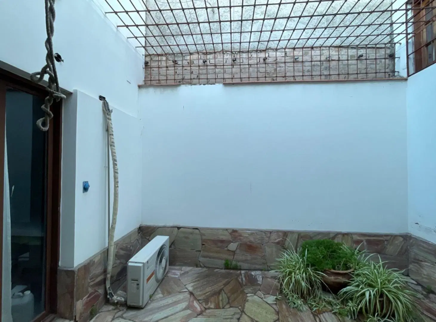 VENTA CASA + GALPON SEXTA SECCION CAPITAL MENDOZA 2