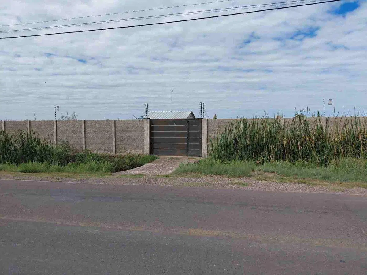 Terreno en venta 3466 mtros. casa ind. C.Segovia 2