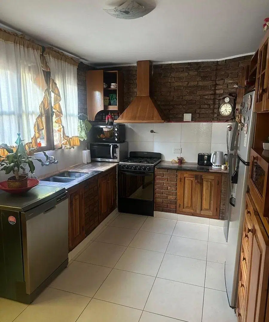 Casa en Dalvian, de 5 dormitorios, perfecto estado 2