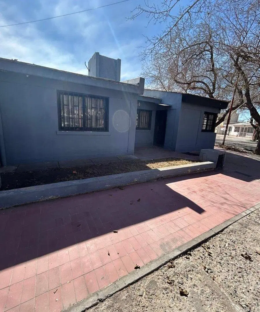 CASA ALQUILER 3 DORMITORIOS B CIRSUBDOZ  LAS HERAS 4