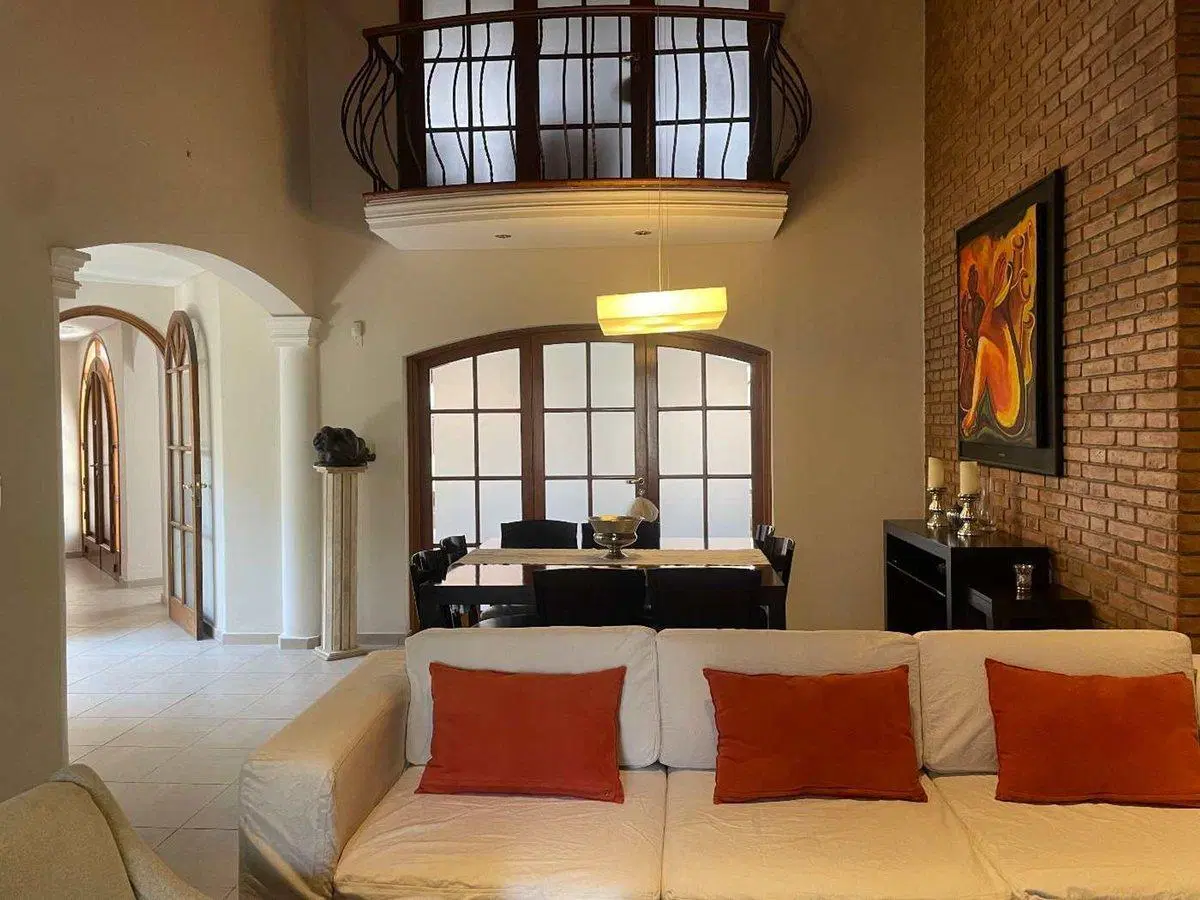 CASA EN VENTA MAIPU MENDOZA CON PILETA 4