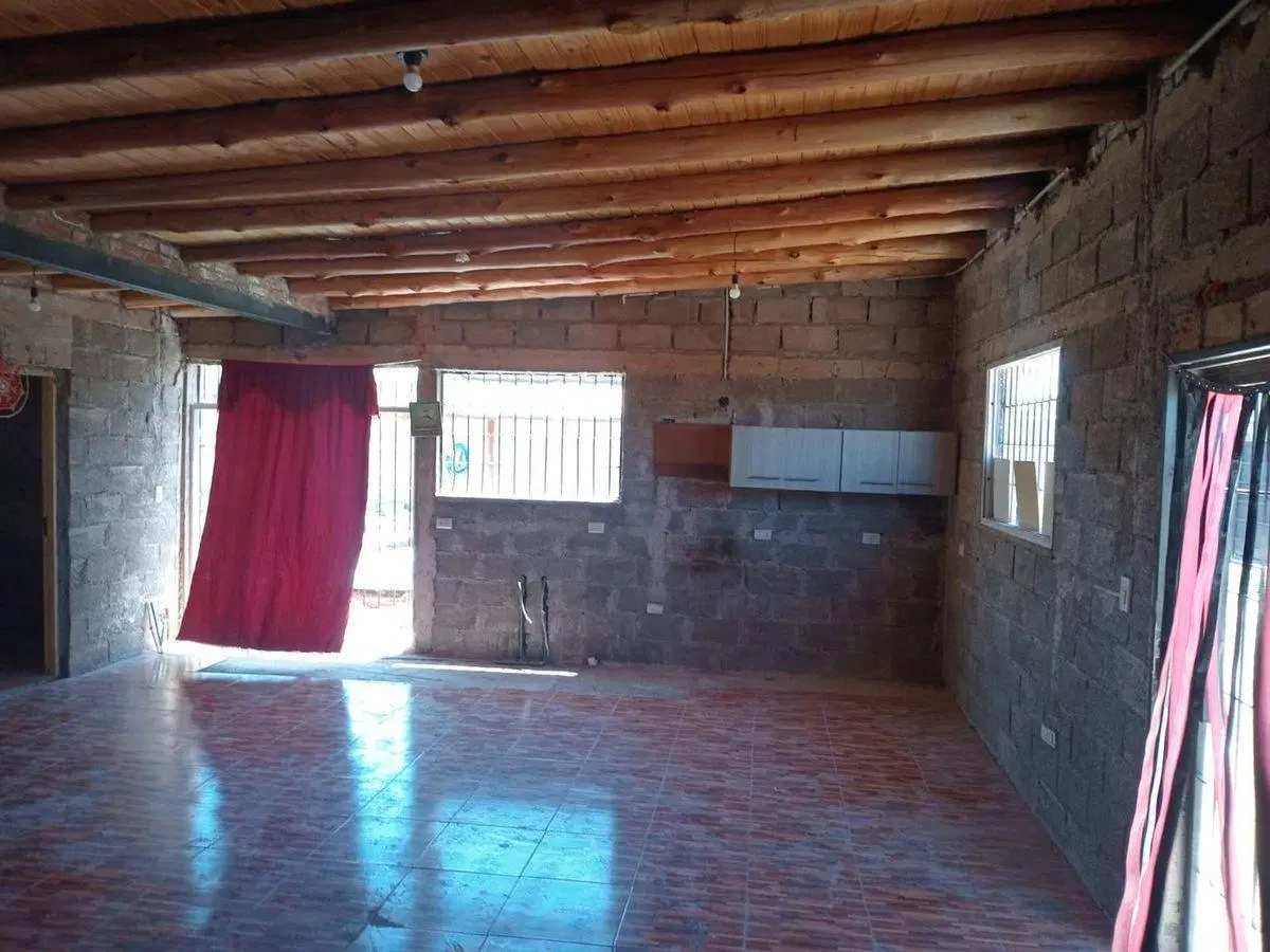 Casa en venta Bº Los Girasoles C. Segovia Gllén 2