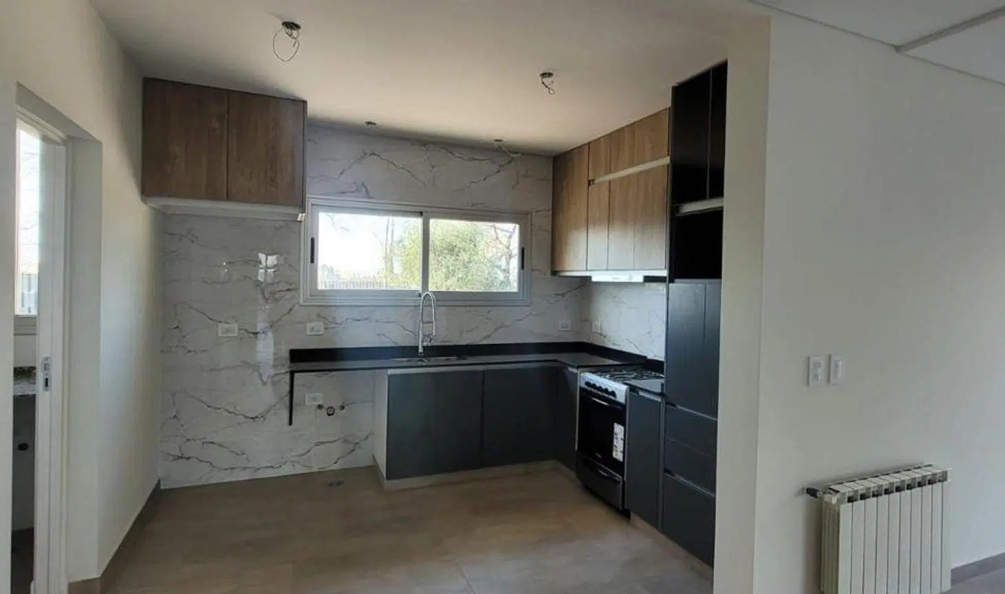 CASA A ESTRENAR, B* CIRO DE VIEYTES, MAIPU, MZA 4