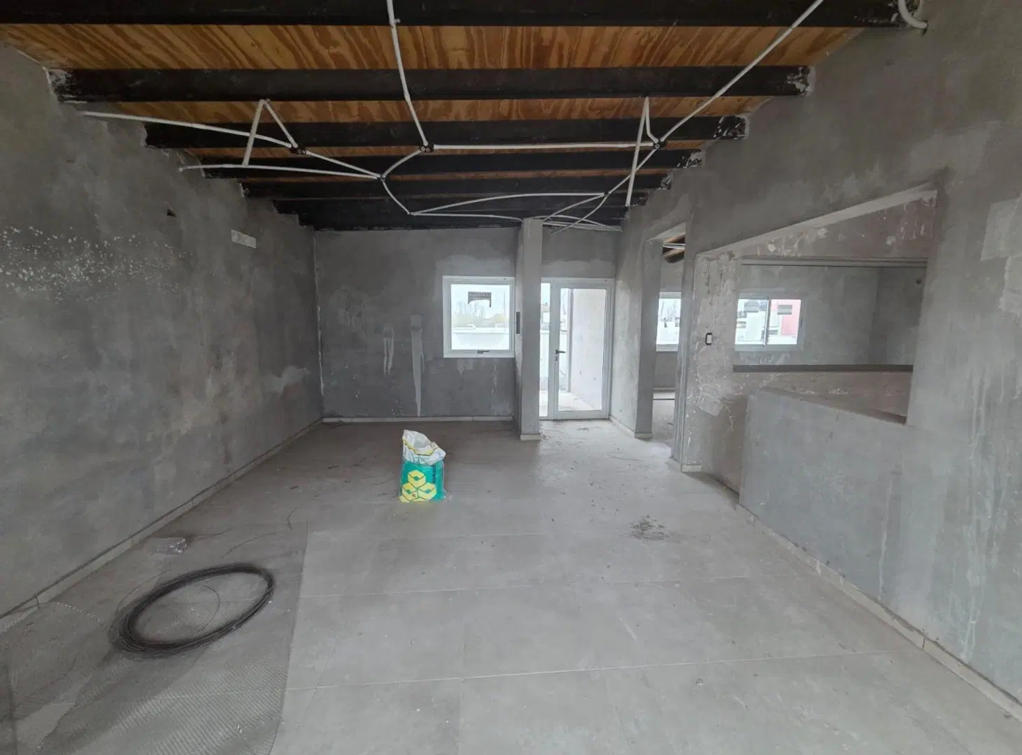 CASA CON OBRA AL 80% EN B° LA CARMELINA SAN MARTÍN 8