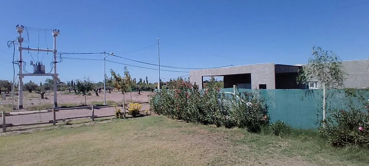 VENTA LOTE CENTRAL 300m² B° PRIVADO AMPROS 8 MAIPU 3