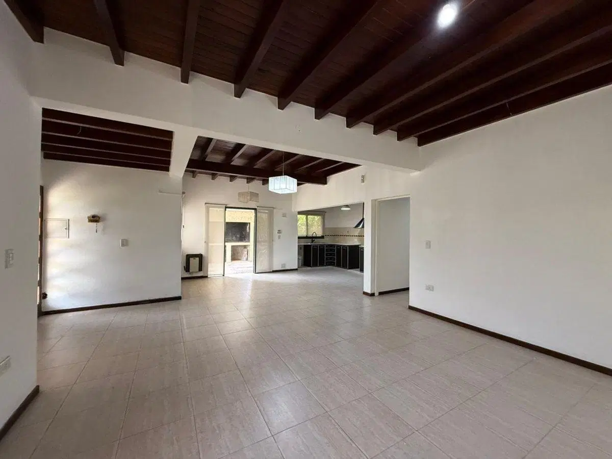Venta casa B° Ranchos la Merced Maipú 3
