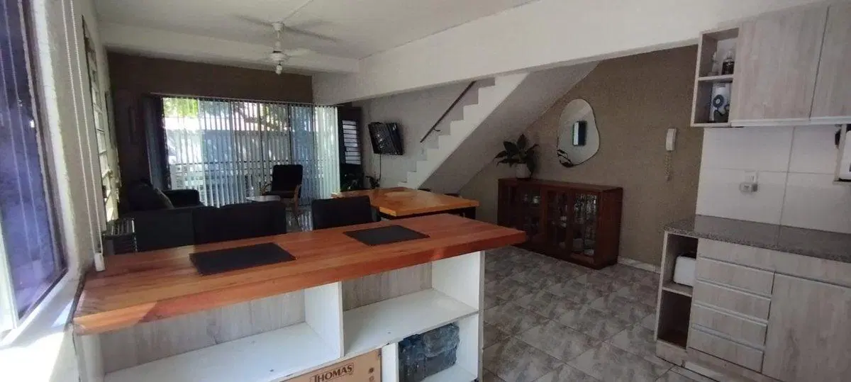 VENTA-DUPLEX-MONTEVIDEO CASI BELGRANO-MENDOZA-CDAD 3