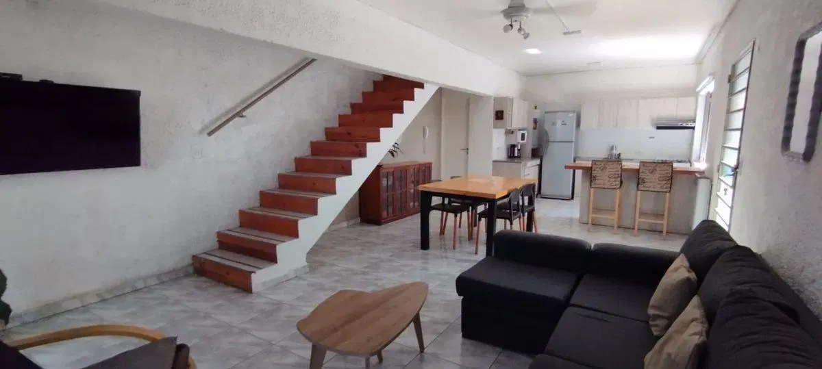 VENTA-DUPLEX-MONTEVIDEO CASI BELGRANO-MENDOZA-CDAD 2
