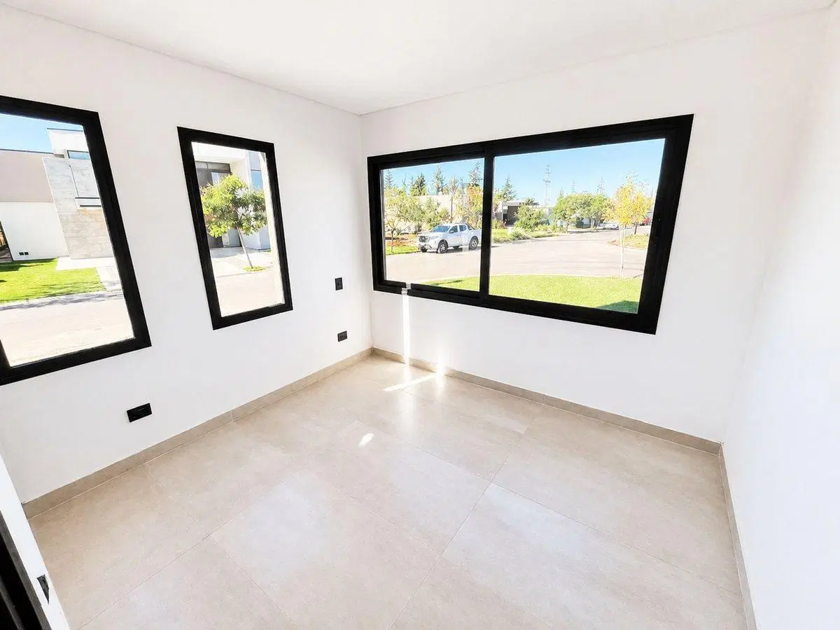 VENTA CASA 4 DORMITORIOS UNA PLANTA B° GRAN BOEDO 8