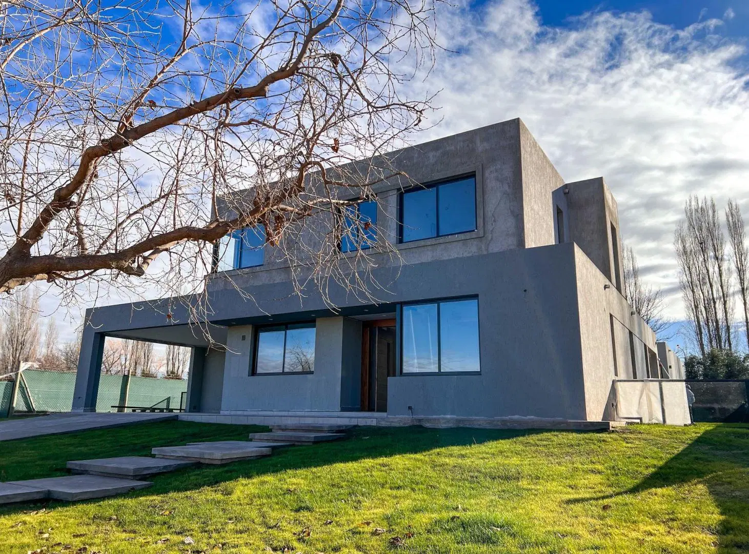 CASA EN VENTA BARRIO PRIVADO LA VACHERIE MAIPU 3