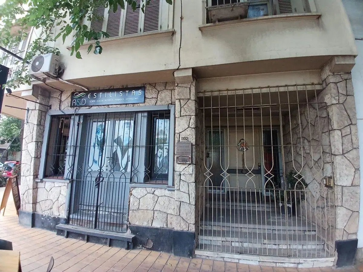 VENTA CASA Y 2 LOCALES COMERCIALES EN GODOY CRUZ 3