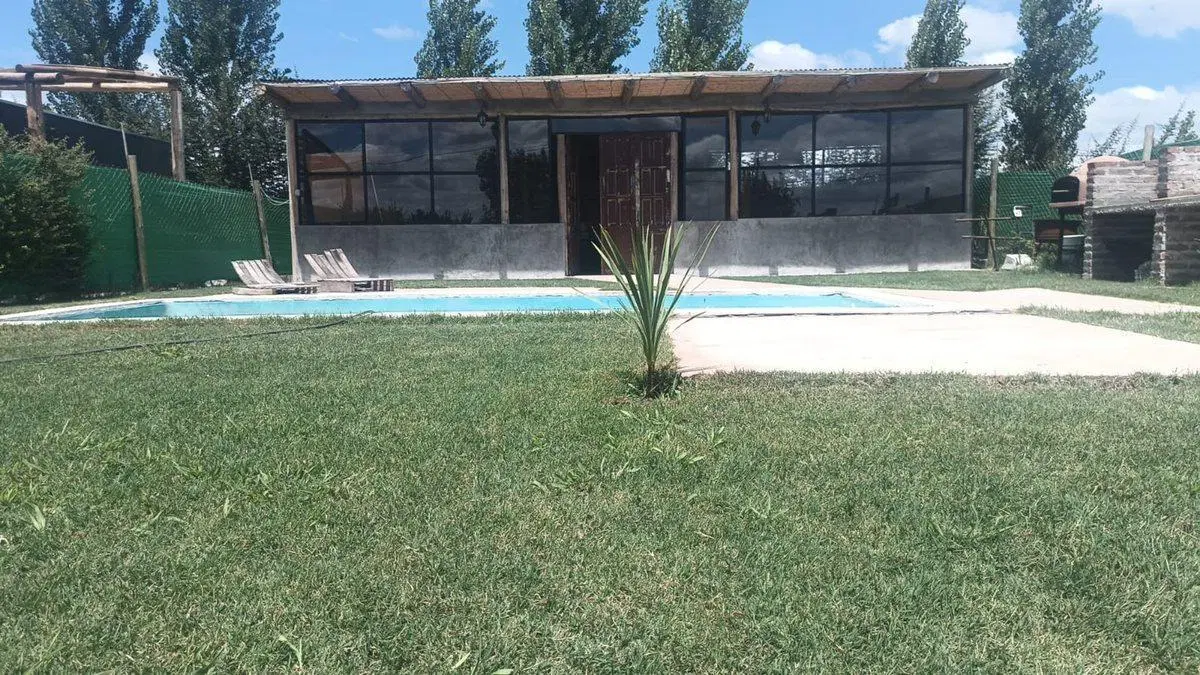 Quincho y pileta en Venta La Consulta Valle de Uco 4