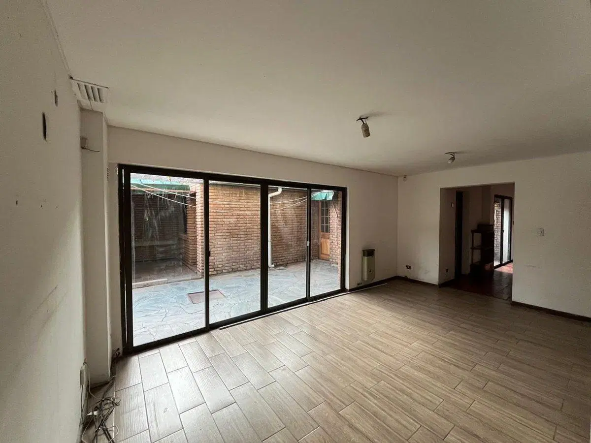 VENTA CASA EN QUINTA SECCIÓN, MENDOZA 3