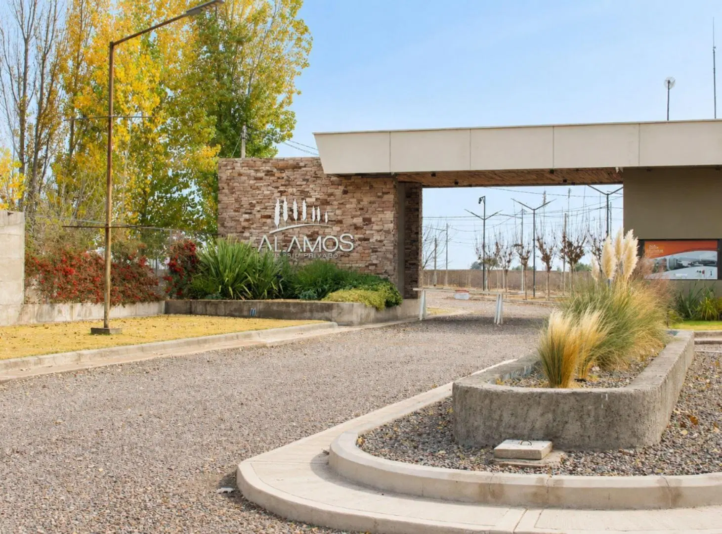 Venta de Lote en Barrio Privado Álamos – Maipú 3
