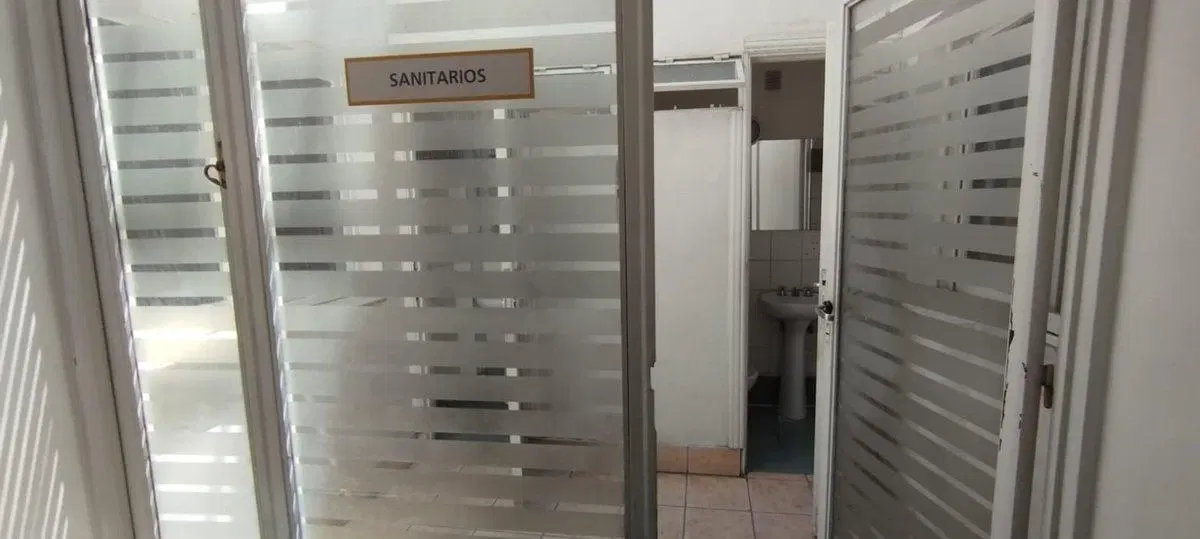 ALQUILER-EDIFICIO PARA OFICINAS/CONSULTORIOS-CDAD 8