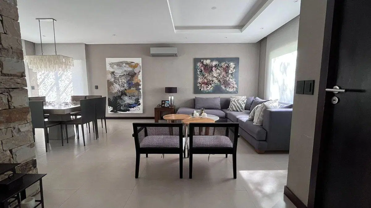 Casa en venta, Barrio Dlvian 5