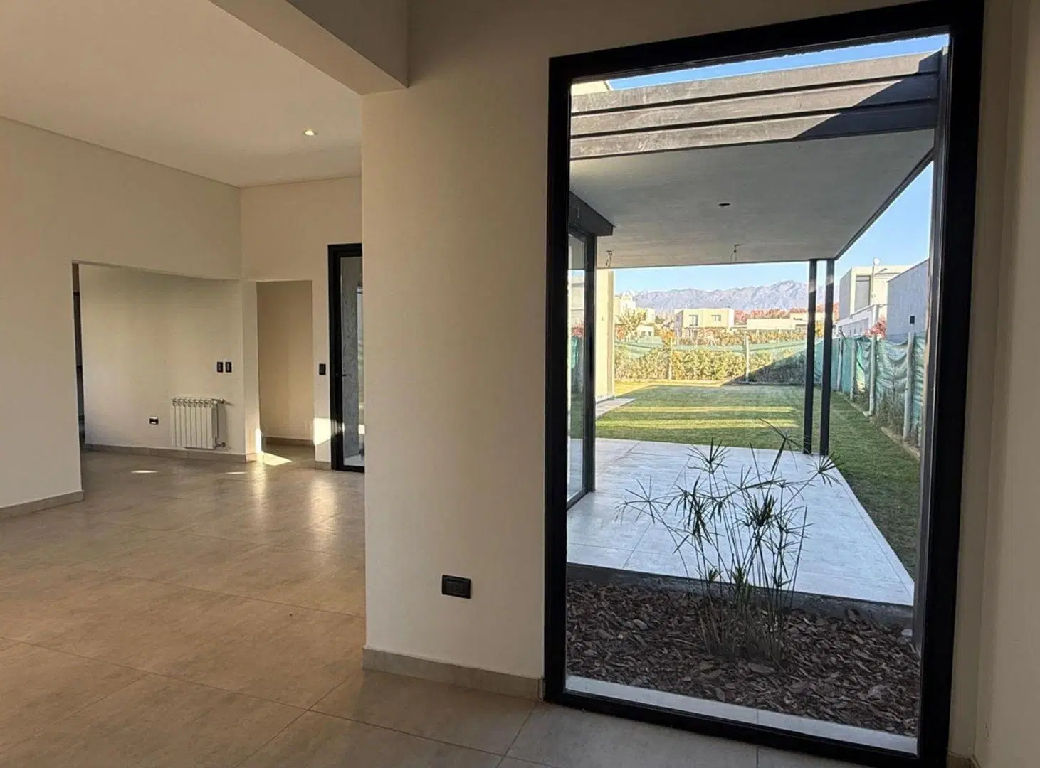 CASA EN VENTA BARRIO ALMA GARDENIA LUJAN DE CUYO 4