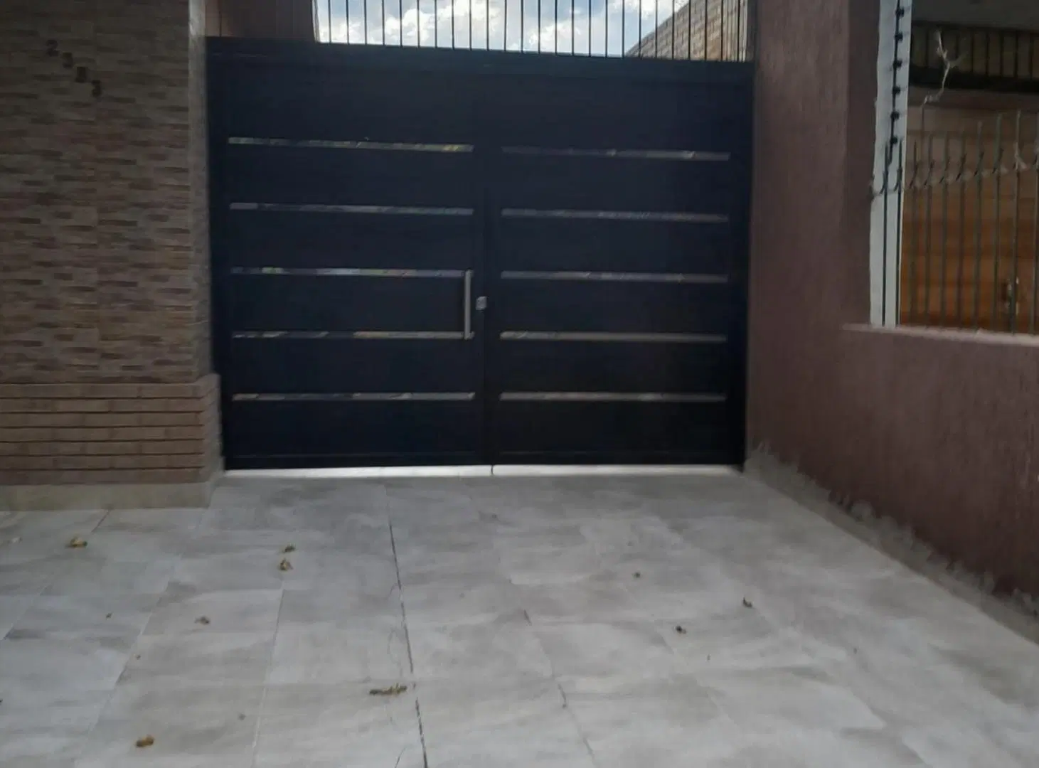 Excelente casa esquina en venta en calle Peru 4