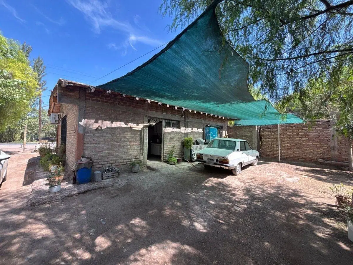 Venta dos casas en gran terreno en Los Corralitos. 2