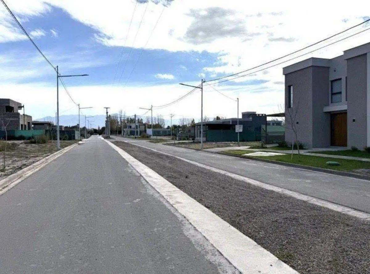 VENTA LOTE BARRIO PRIVADO LA QUEBRADA - LUJAN 2