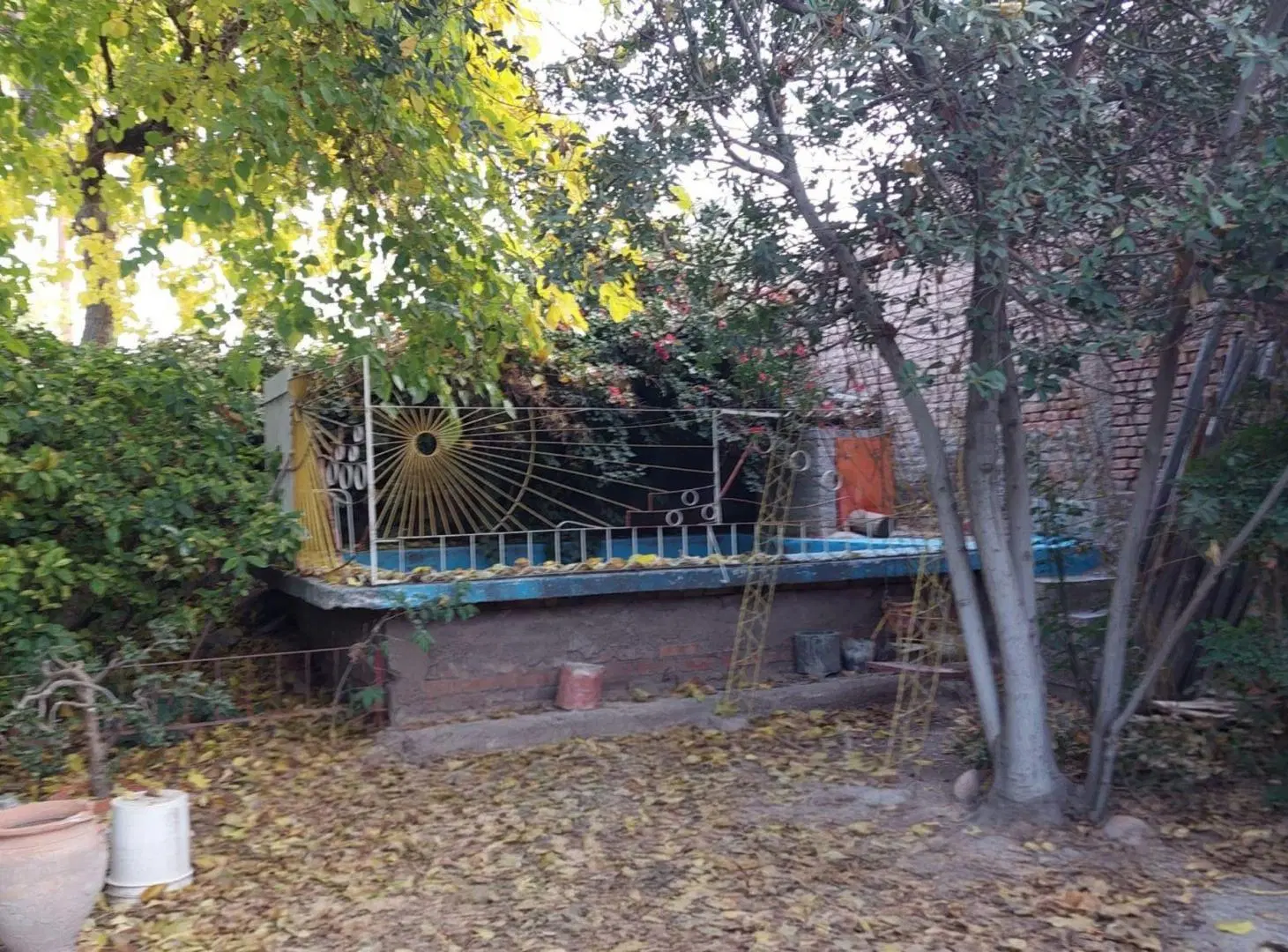 VENTA TERRENO ESQUINA CON PILETA 3