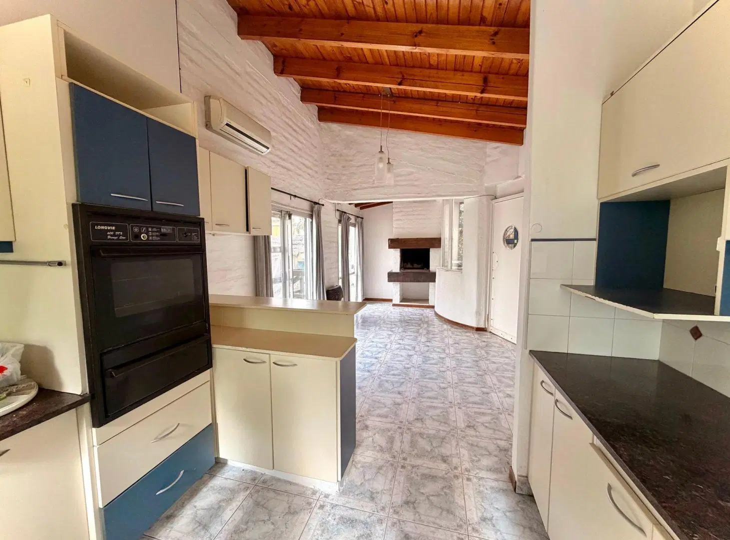 Venta Casa Dalvian 4 dormitorios 4