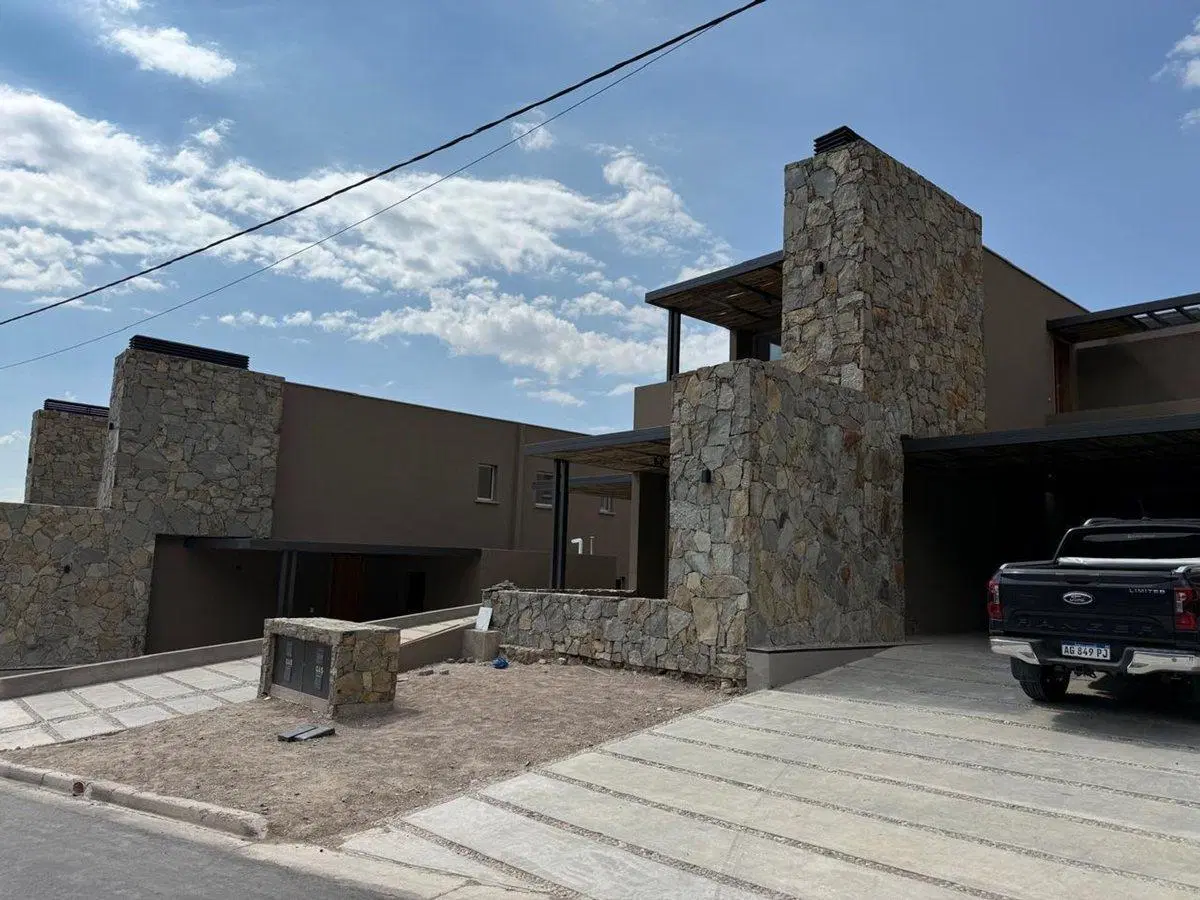 Venta Departamento Barrio Mendoza Norte 2