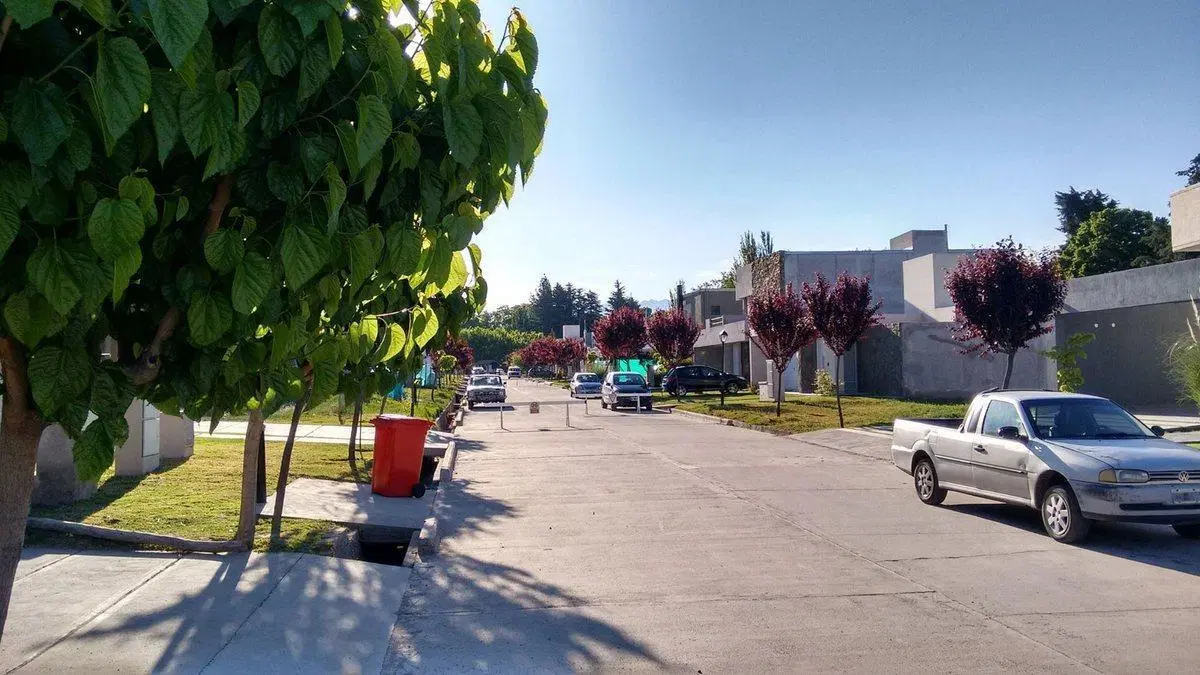 VENTA LOTE BARRIO PRIVADO VALLE ESCONDIDO LUJAN MZ 3