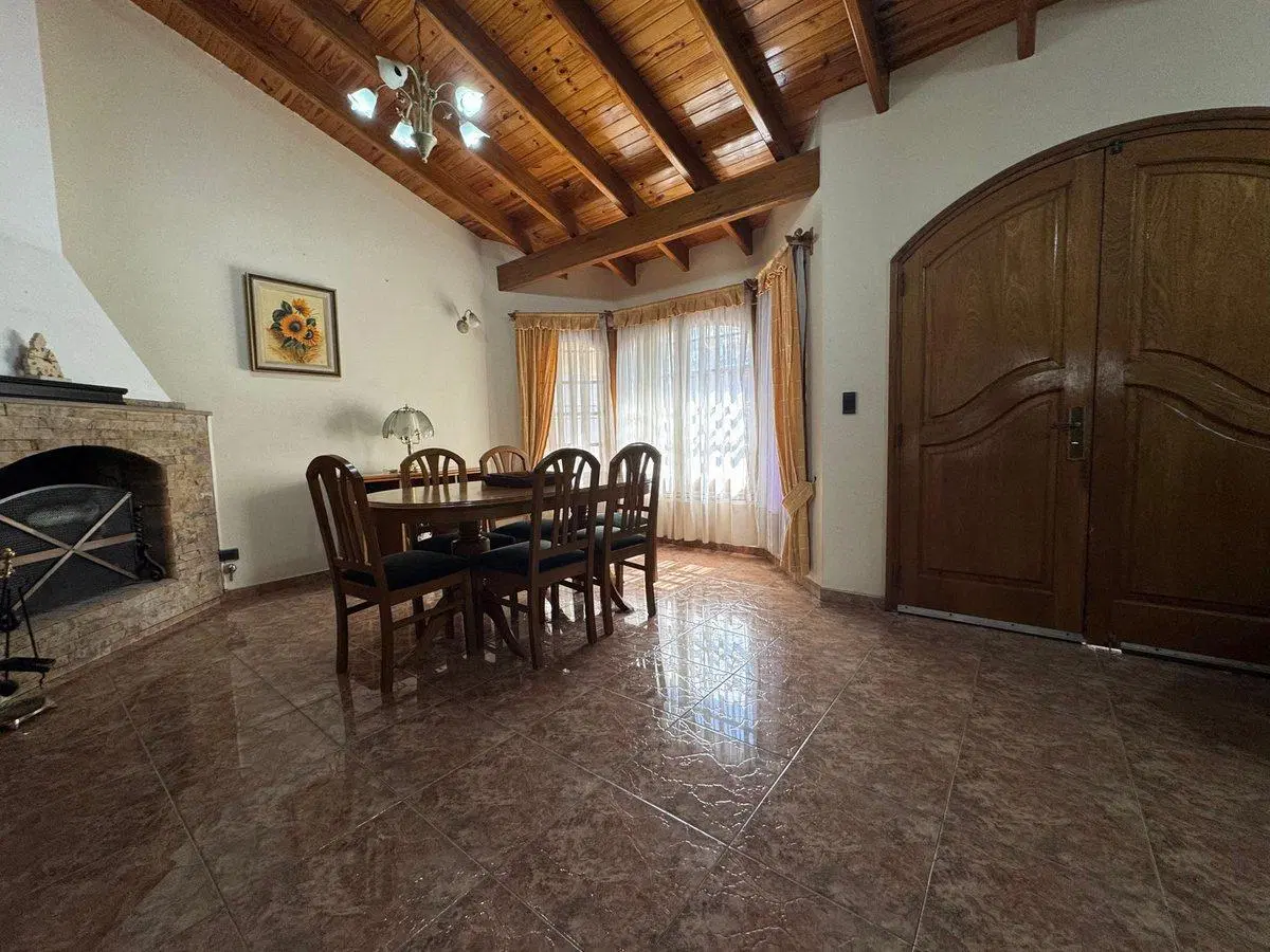 Casa de 4 habitaciones en venta en Dorrego 8