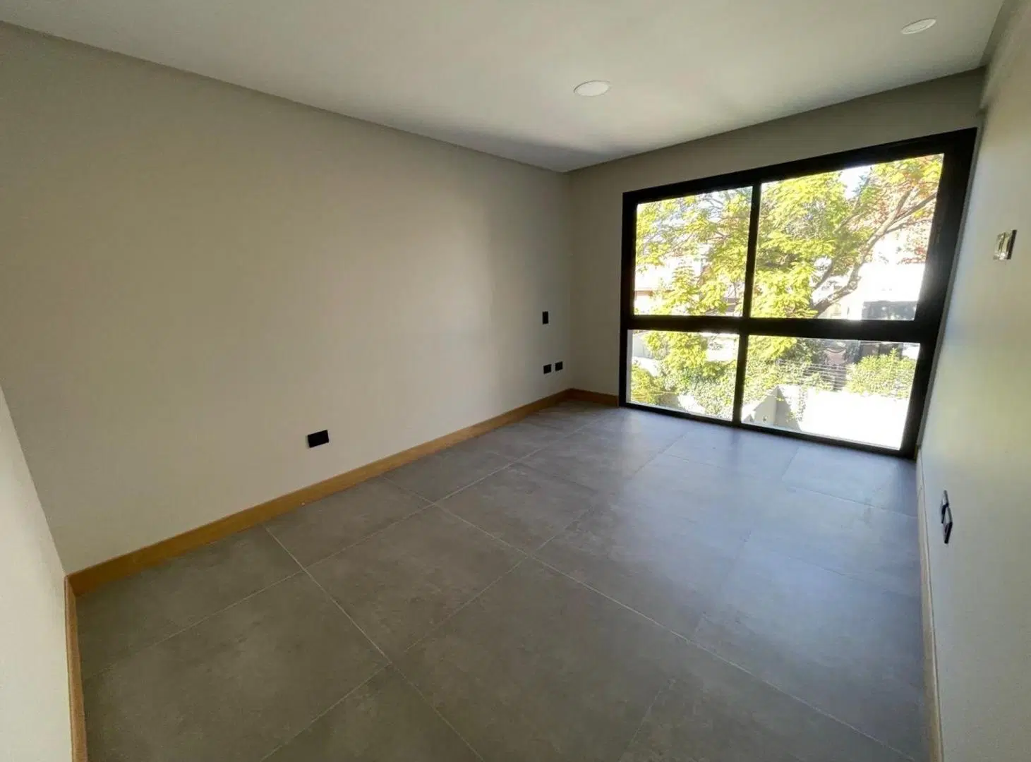 DEPARTAMENTO EN ALQUILER 2 DORM COCHERA A ESTRENAR 4