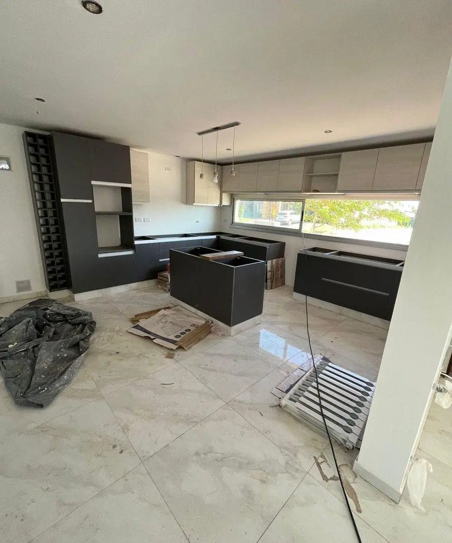 CASA 3 DORMITORIOS 3 BAÑOS B° ALBA DE TANQAY 3
