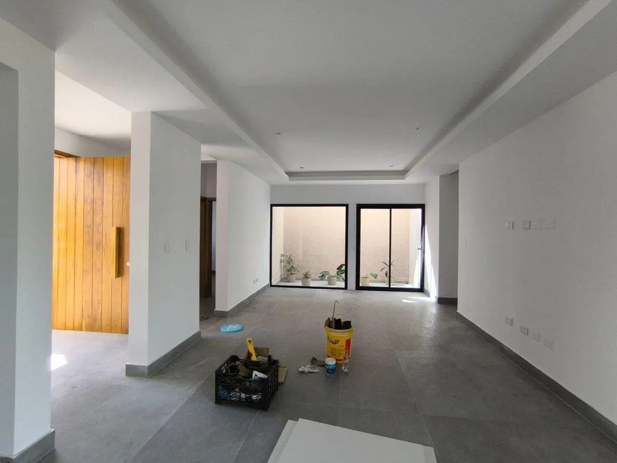 CASA 4 DORMITORIOS 3 BAÑOS B° Estancia Bulnes 4