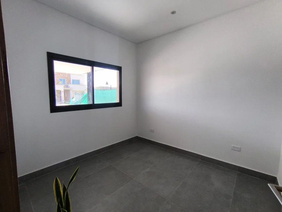 CASA 4 DORMITORIOS 3 BAÑOS B° Estancia Bulnes 5