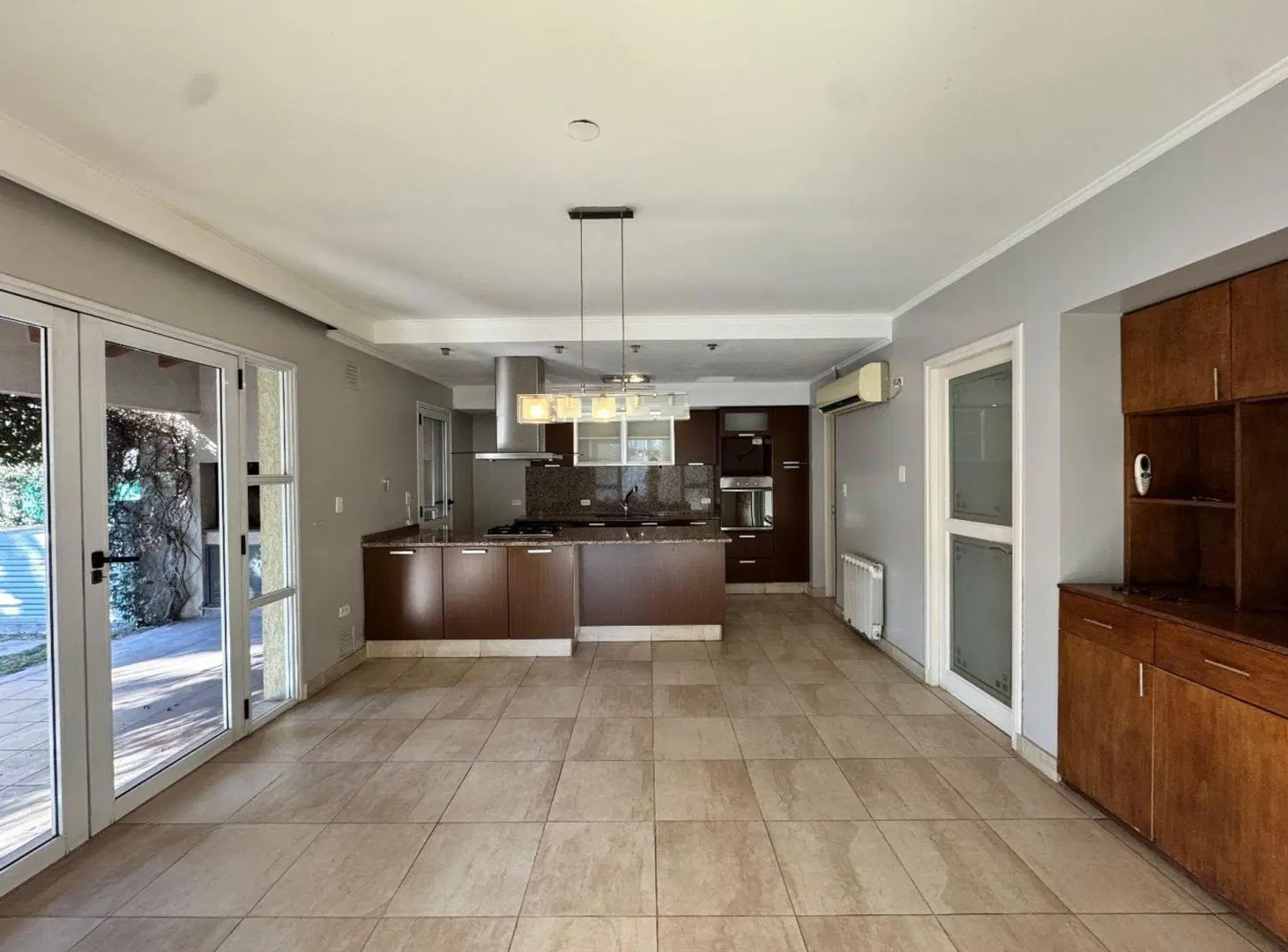 CASA EN ALQUILER BARRIO PRIVADO GUAYMALLEN 3